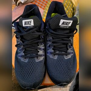Nike Black and Gray Zoom All Out Sneakers